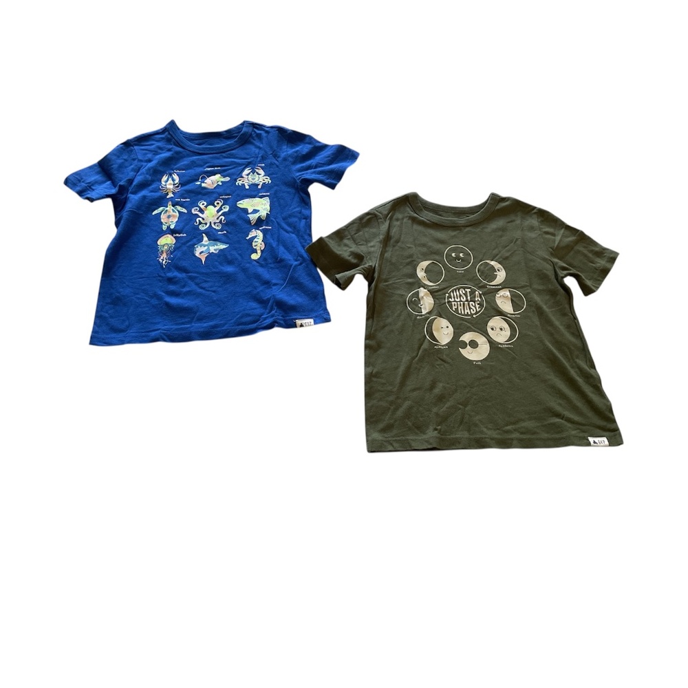 GAP tee - tops 5T toddlers (2-packs)
